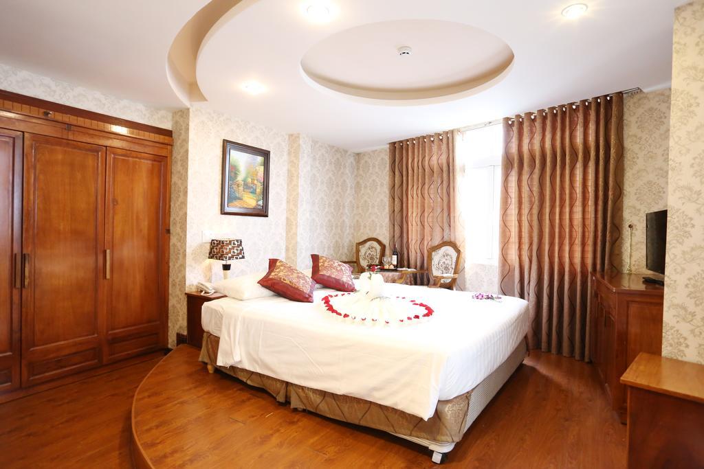 Mountain Town Hotel Da Lat Esterno foto