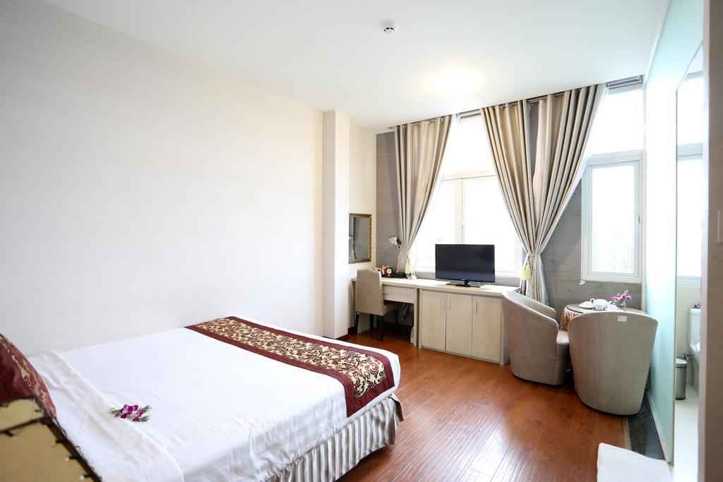 Mountain Town Hotel Da Lat Esterno foto
