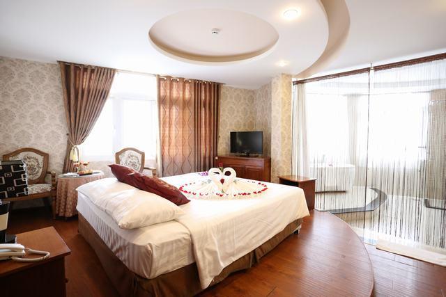 Mountain Town Hotel Da Lat Esterno foto
